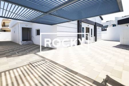 6 Bedroom Villa for Rent in Al Jafiliya, Dubai - front page. jpg