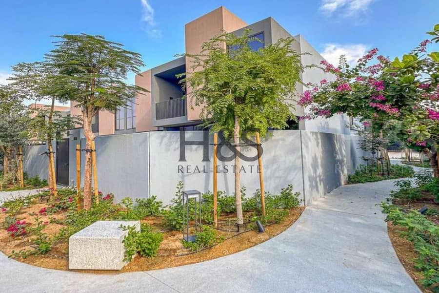 Modern Design | Amazing Payment Plans | Resale | Premium Interior| Resale Modern Design | Amazing Payment Plans | Resale | Premium Interior| Resale