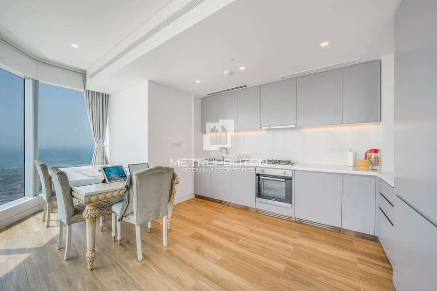 Sleek Interiors | Walk to Shops | Spacious Layout