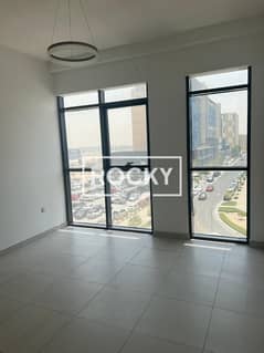 1 B/R with Balcony | Pool & Gym