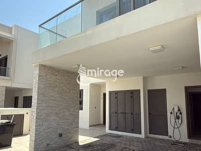 Stunning Single Row | Near Corner | Stylish 3BHK