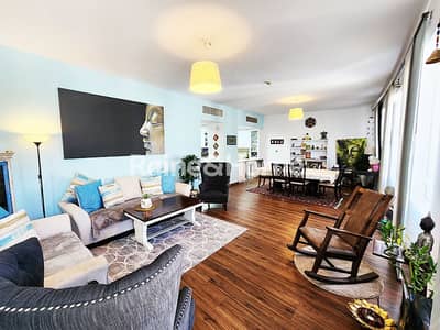 Vacant on Sept I Upgraded 2 Bedroom I Rare Layout