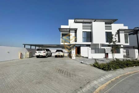 4 Cпальни Вилла Продажа в Шарджа Ватерфронт Сити, Шарджа - Вилла в Шарджа Ватерфронт Сити, 4 cпальни, 3070000 AED - 11469414