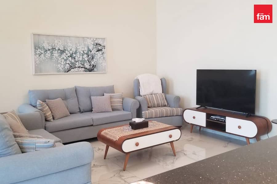 Spcious 2 BHK near metro | Ready on High floor Spcious 2 BHK near metro | Ready on High floor