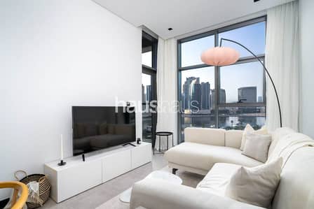 1 Bedroom Apartment for Sale in Business Bay, Dubai - Burj Khalfia View | Vacant | Select Quality