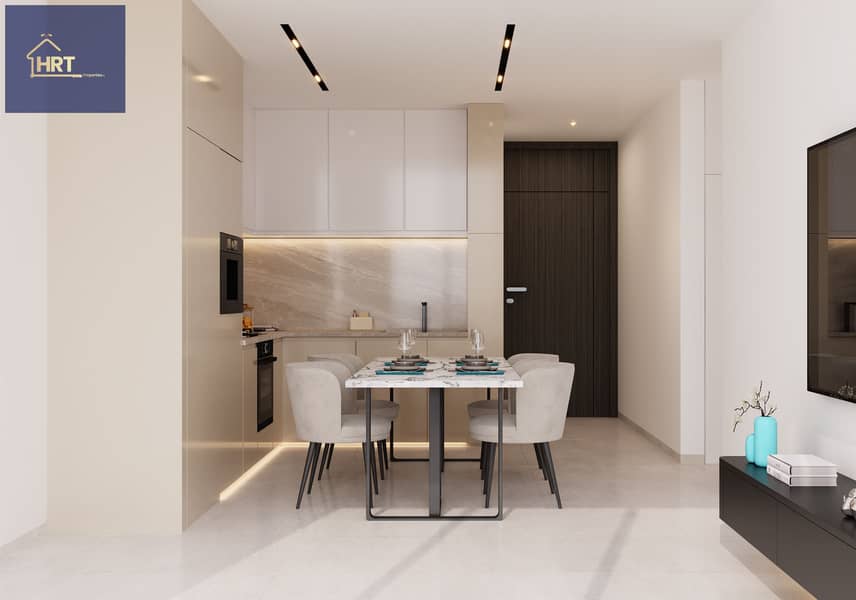 7 7-Dining. jpg