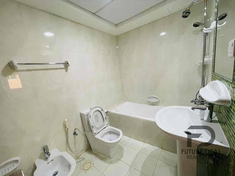 7 deed8952-7b6a-48dc-b3fa-2652bd67caf3. jpg