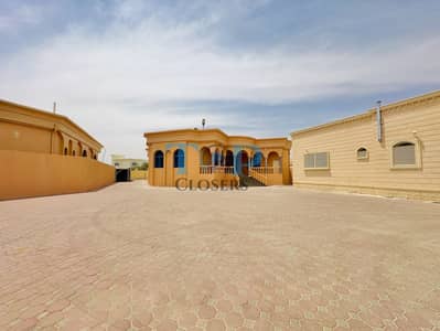 4 Bedroom Villa for Rent in Al Bateen, Al Ain - Spacious Rooms |Ground Floor 4 Br  Villa|Huge Yard