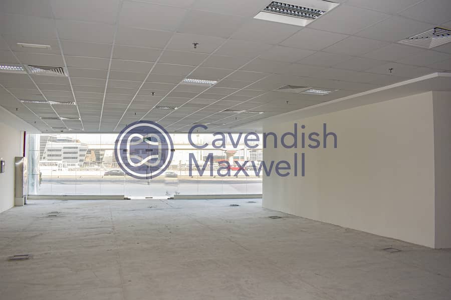 Retail/Showroom Unit With High Visibility in SZR