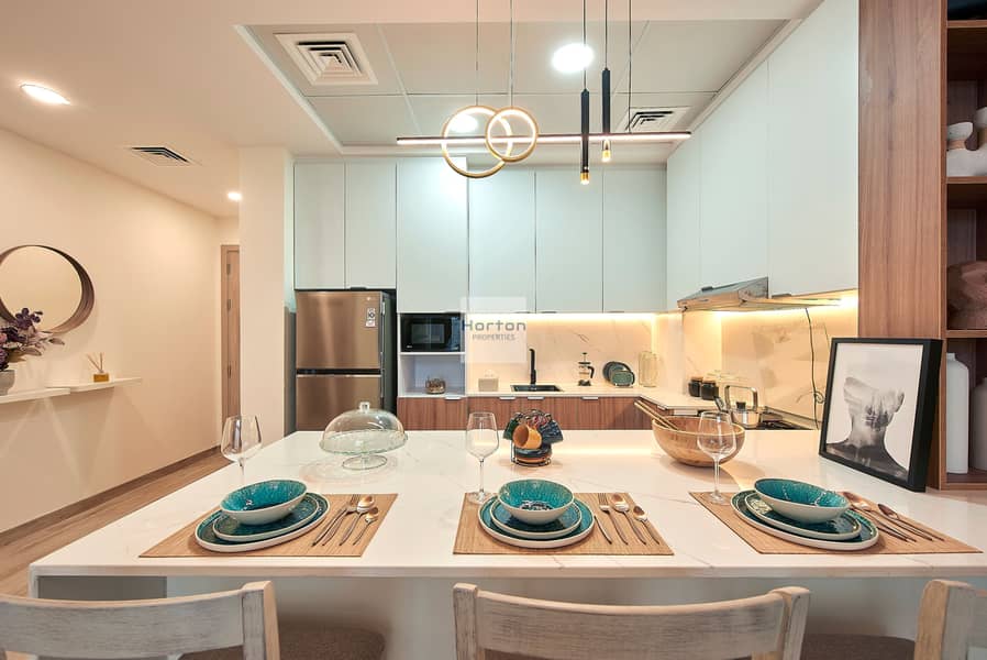 4 dining-kitchen-view. JPG