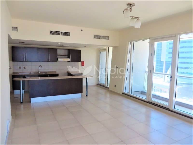 Large 1 Bedroom Corner Unit