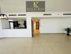 Waterfront Living | Large & Corner Apt | Mid Floor