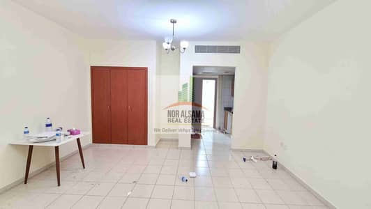 استوديو  للايجار في المدينة العالمية، دبي - 1000545683. heic