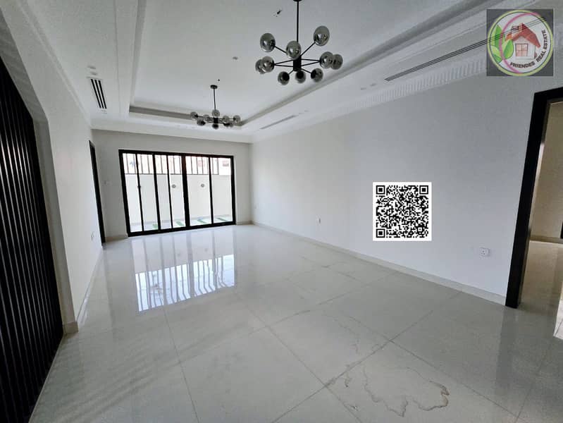 12 0d8fbe83-3029-410c-ae16-875ded7cea97. jpg