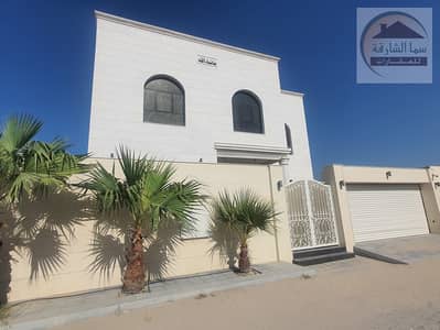 4 Bedroom Villa for Sale in Al Sabkha, Sharjah - 004620dd-d649-40fe-9b7c-9c9f995c04f1. jpg