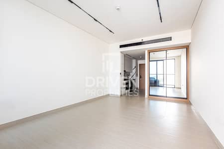 Studio for Sale in Business Bay, Dubai - Resale Studio with Burj Khalifa View | High ROI