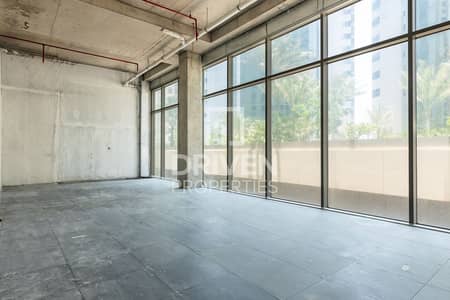 Office for Rent in Jumeirah Beach Residence (JBR), Dubai - Prime Building for Office | More Options