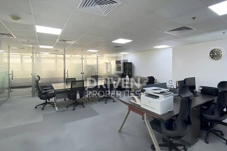 Office for Rent in Jumeirah Lake Towers (JLT), Dubai - High Floor | Fully Furnished | Smart Layout
