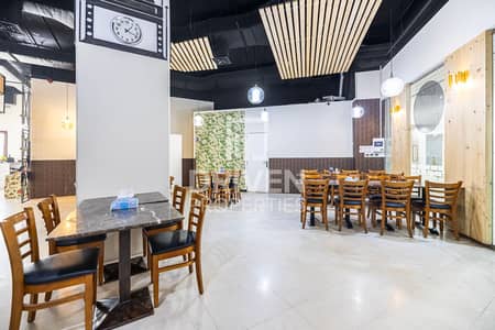 Shop for Rent in Deira, Dubai - Retail Shop for Restaurant | Prime Location