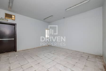 Labour Camp for Rent in Al Quoz, Dubai - Al Quoz Independent Labour Camp for Rent