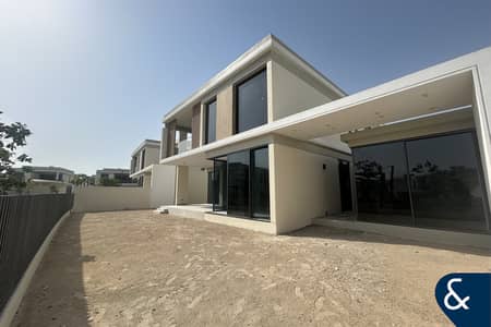 5 Bedroom Villa for Rent in Tilal Al Ghaf, Dubai - 5 bed Large | Park Backing | Modern finish