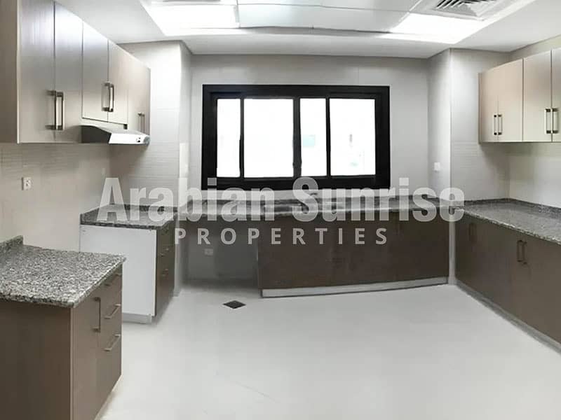 3 Bloom Gardens-TH-182-3BR-Kitchen. jpg