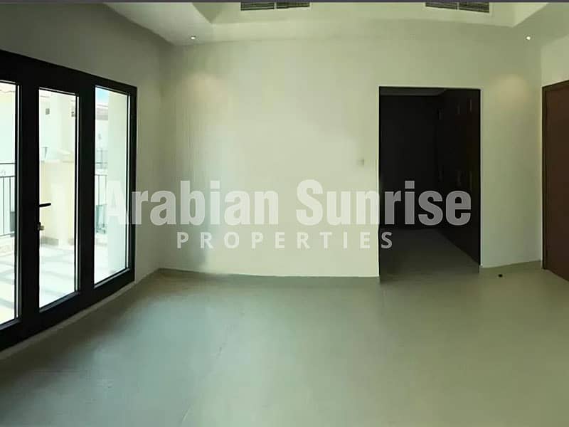 9 Bloom Gardens-TH-182-3BR-Bedroom1. jpg