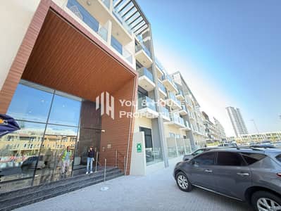 Elegant Living  | High End Modern Layout with Study Room  |  Great Investment