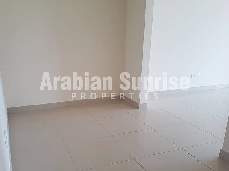 6 Sun-tower-1BR-1612A-1014sft-Foyer. jpg