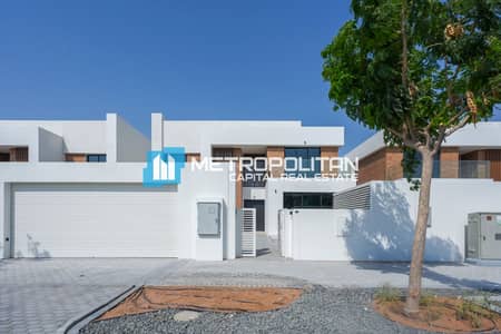 4BR Villa |Premium Finishing| Luxury Amenities