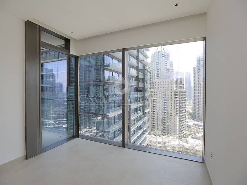 Panoramic Views from Contemporary Corner Unit