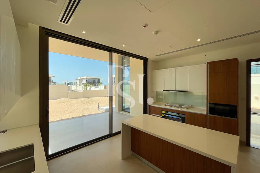 10 5BRM-Unit-097-VI178677-Jubail-Island-Villas-Abu-Dhabi-UAE (7). jpg