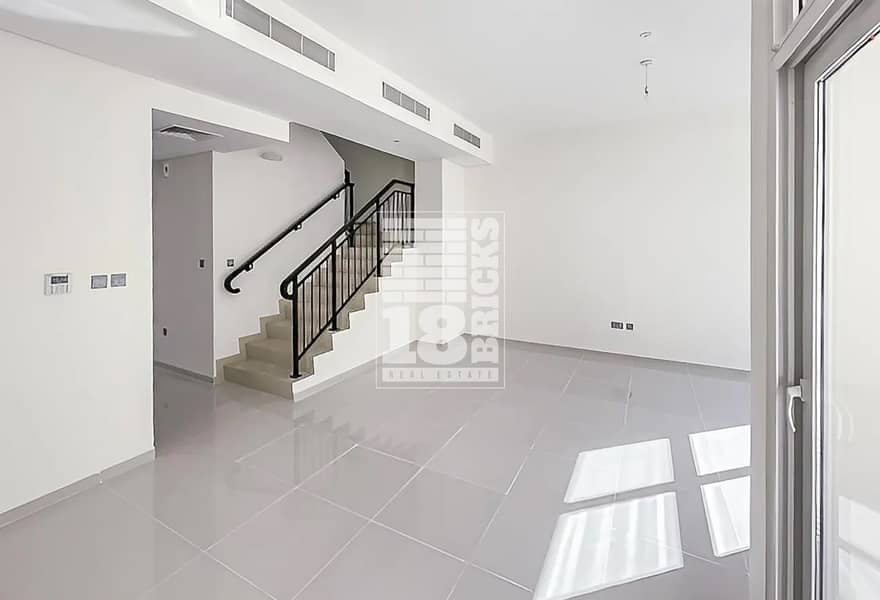 2 13740635-2e3ado copy. jpg