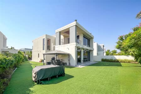 4 Bedroom Villa for Sale in Dubai Hills Estate, Dubai - Single Row | Vacant | Large Corner Plot