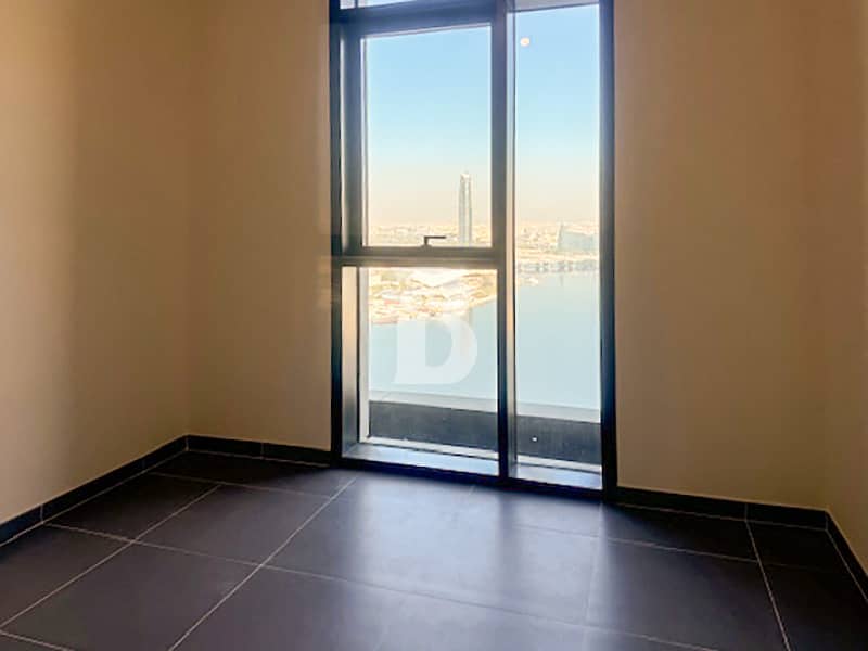 CREEK VIEW | BRIGHT | LUXURIOUS AMENITIES CREEK VIEW | BRIGHT | LUXURIOUS AMENITIES