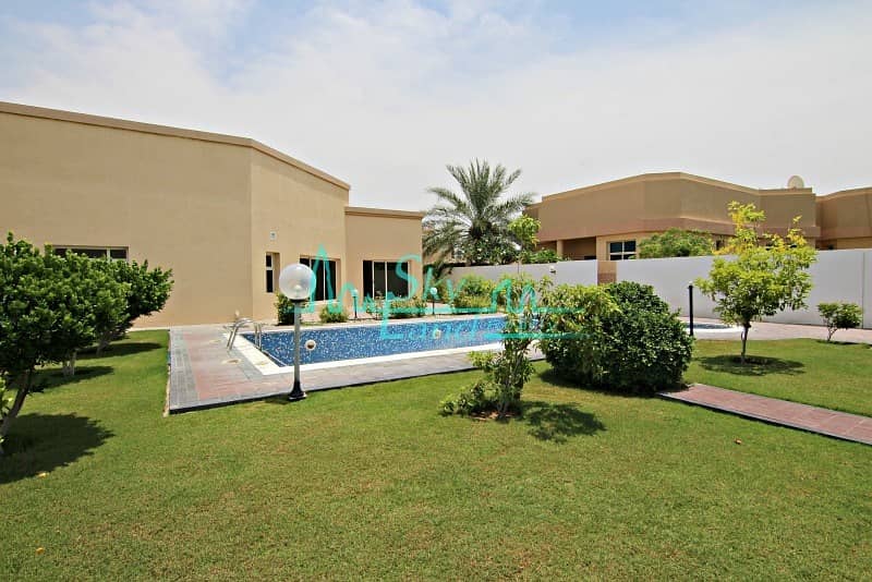 COZY 3 BED ONE STOREY VILLA WITH A LARGE GARDEN AND POOL