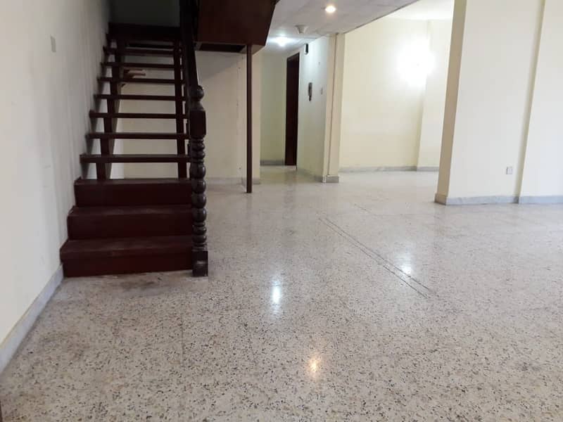 Duplex apartment 3 bedrooms 3 bathrooms in Salam Street