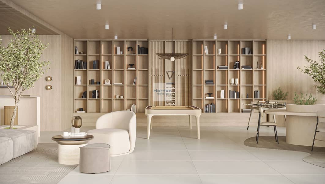 8 Club House 01. jpg
