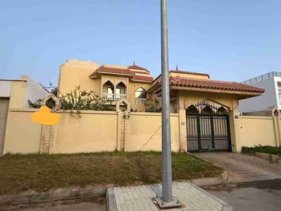 VILLA FOR RENT IN JUMEIRA