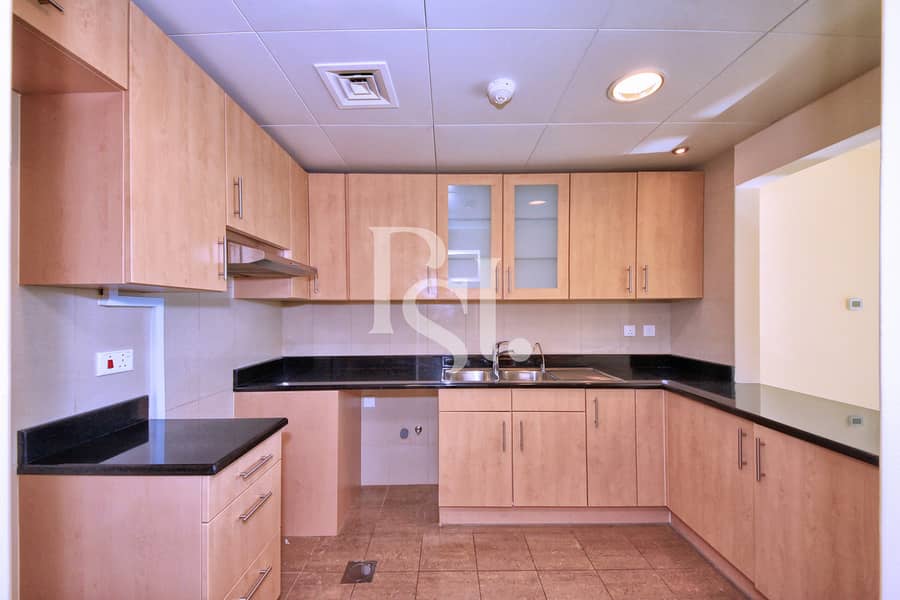 13 2BRM-Unit-2507-BUA-1300-SQFT-Sun-Tower-Shams-Abu-Dhabi-Al-Reem-Island-UAE (11). jpg