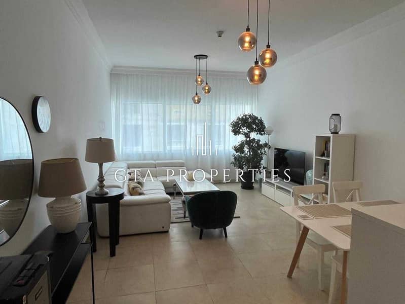 Vacant | Fully Furnished | Large Layout Vacant | Fully Furnished | Large Layout