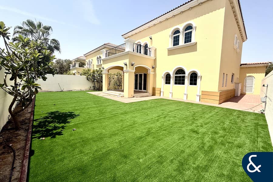 Vacant | Large garden | 3 Bed | Big Plot Vacant | Large garden | 3 Bed | Big Plot