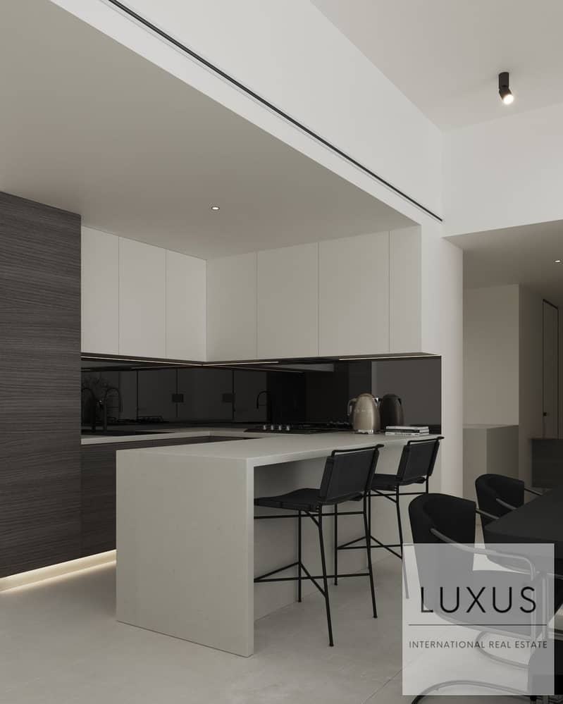 21 Kitchen 3. jpg