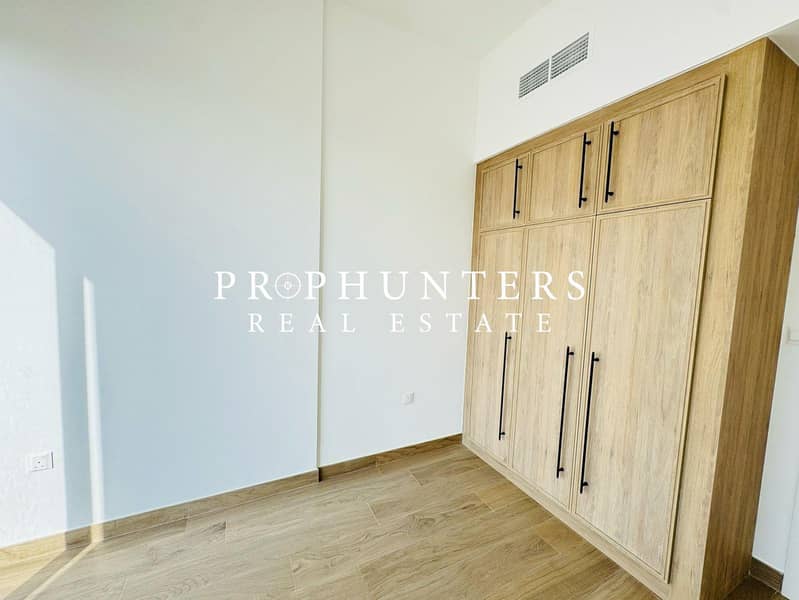 POOL VIEW | LOW FLOOR | BRAND NEW | NEW APPLIANCES POOL VIEW | LOW FLOOR | BRAND NEW | NEW APPLIANCES