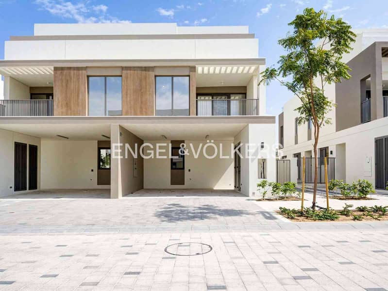 位于蒂拉尔阿尔加夫综合社区，奥拉别墅区 4 卧室的别墅 345000 AED - 11490942