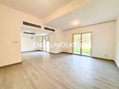 3 Bedroom Townhouse for Rent in The Lakes, Dubai - Fully Upgraded | Landscaped Garden | Vacant