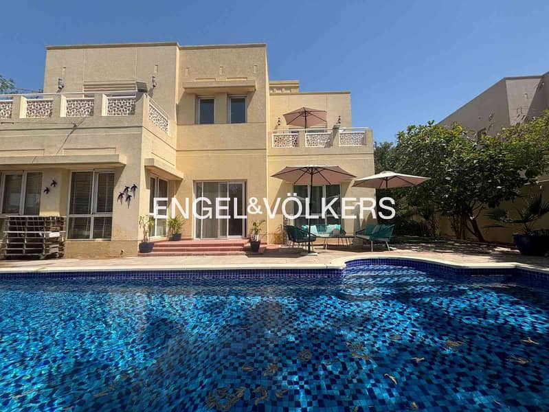 Private Pool | Lake View | Amazing Layout Private Pool | Lake View | Amazing Layout