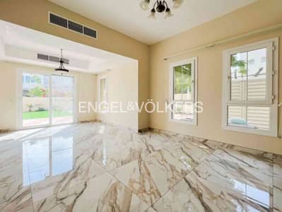3 Bedroom Villa for Rent in The Springs, Dubai - Fully Upgraded | Corner Plot | Available May 15