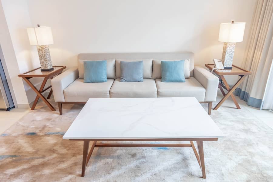 3 Livingroom 2. jpg