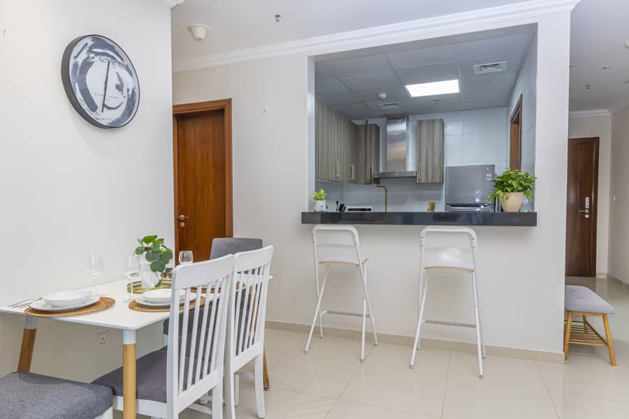 6 Dining - Kitchen. JPG
